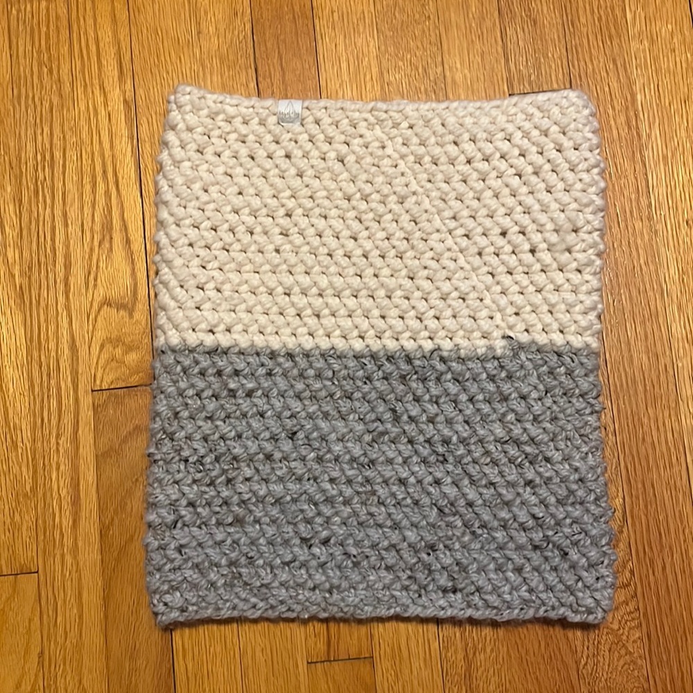 Knit Circle Scarf